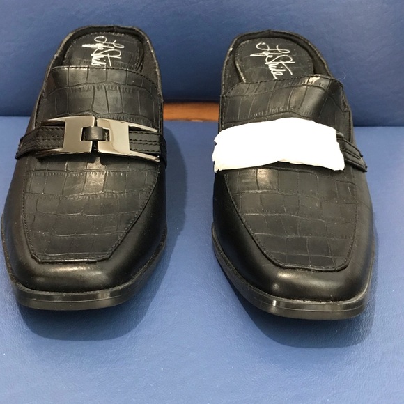 Life Stride black, slip-on heels - Picture 6 of 9